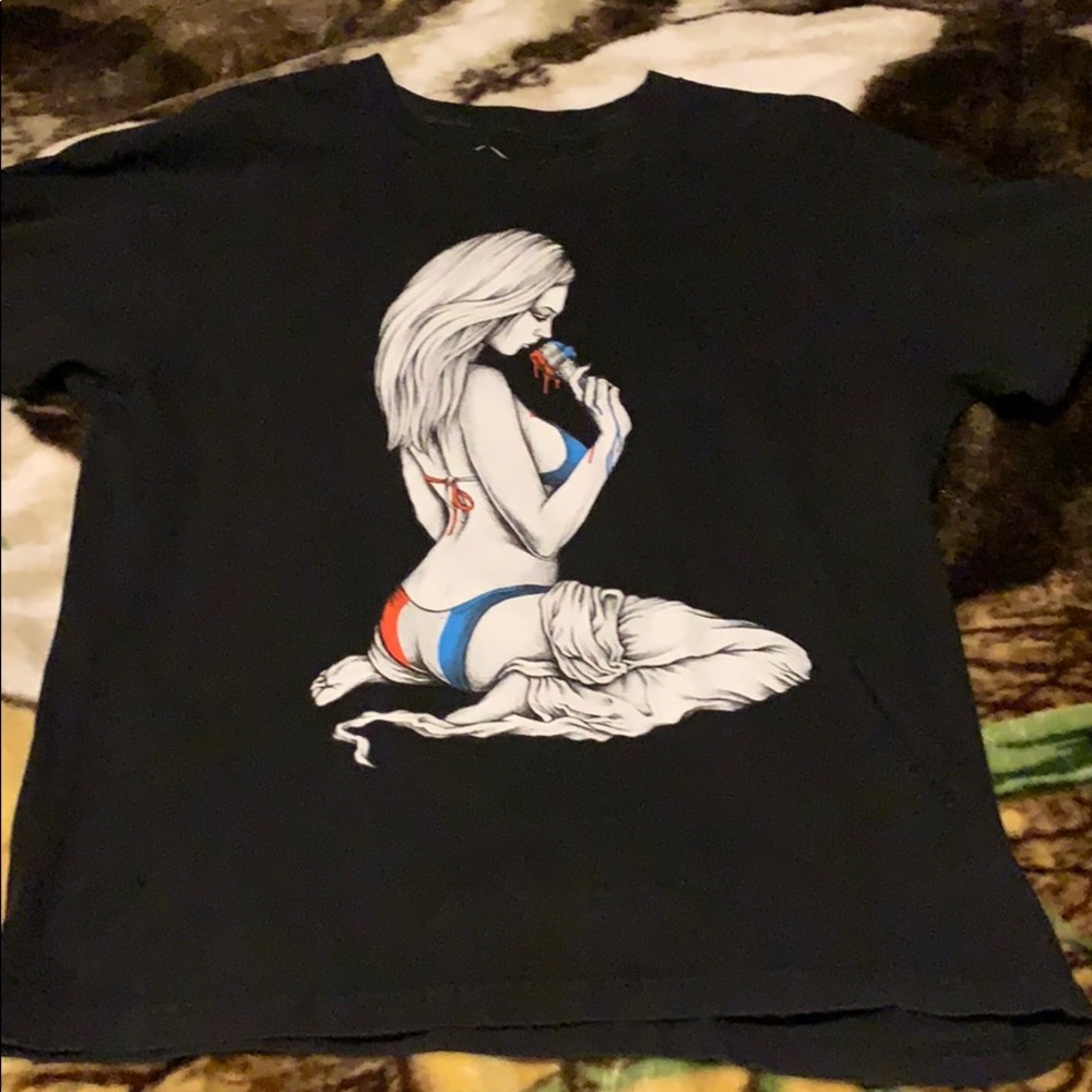 T-shirt